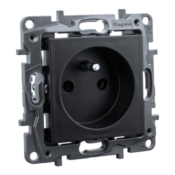 Steckdose 2P + E franz. System schwarz Niloe Step 863531