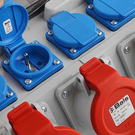 Baustromverteiler 12 Module mit Griff IP44 4x230V 2x16A 32A Doktorvolt Stromverteiler ohne Schutz DV-4926-F