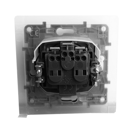 Steckdose mit Deckel 2P + E franz. System schwarz Niloe Step 863535