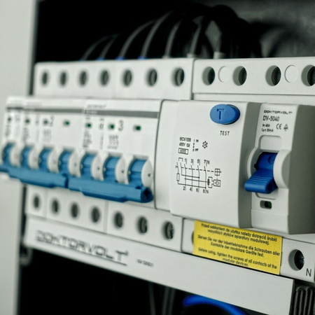 Baustromverteiler 32A 16A 3x230V LS-Schalter und FI-Schalter Stromverteiler Steckdosen Bals WK-4328-D