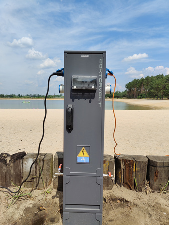 Campingverteiler 2x16A 400V Campingsäule mit Wasseranschluss 4x230V/3p CV-CAMP DV-6627-DF