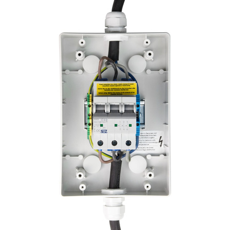 CEE Adapter 32A Stecker auf 32A Kupplung mit Sicherung C32 Doktorvolt DV-2537-AZ-32A