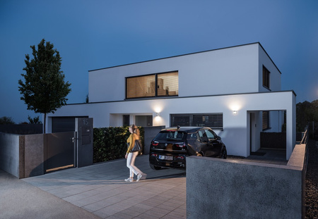 Theben LED Leuchte mit Bewegungsmelder theLeda D UD AL IP55 102 TH-1020904