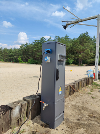 Campingverteiler 2x16A 400V Campingsäule mit Wasseranschluss 4x230V/3p CV-CAMP DV-6627-DF