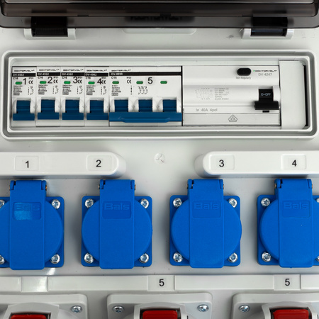 Baustromverteiler 2x16A 32A CEE 4x230V Mobilverteiler mit Griff und Kabel mit 32A CEE-Stecker Stromverteiler Doktorvolt DV-1437-F