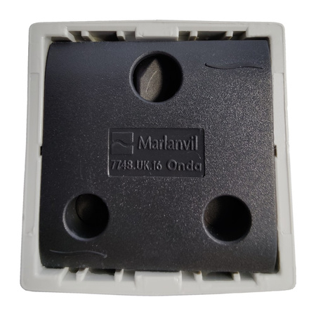 Marlanvil CEE Camping Adapter mit Stecker 16A auf 15A 250V Steckdose britischer Standard Stromadapter IP20 6.8216.UK16