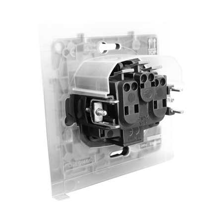 Steckdose mit Deckel 2P + E franz. System schwarz Niloe Step 863535