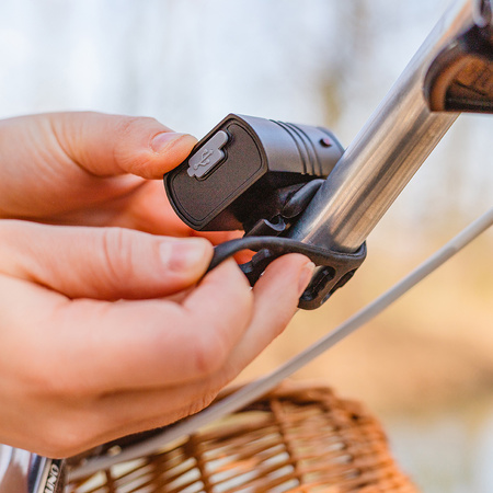 Fahrradlampen-Set Forever Outdoor Active BLG-200 USB, 300–400 lm, vorne + hinten T-50232