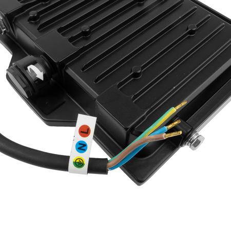 LED Außenstrahler mit Bewegungsmelder 50W GTV Flutlicht schwarz IP65 Außenwandstrahler 5000lm GT-GCR50W-64