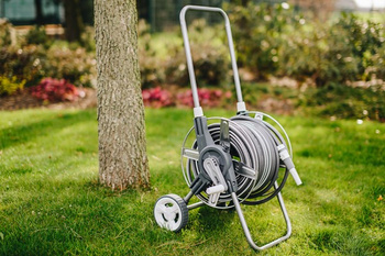 WHITE SILVER PLUS Schlauchwagen Set 50m Wasserschlauch Gartenschlauchwagen BRADAS WL-W2B50