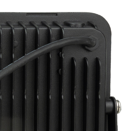 LED Außenstrahler 150W GTV Flutlicht schwarz IP65 Außenwandstrahler 12000lm GT-GCX150W-40