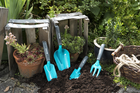 Blumenkelle Pflanzschaufel Gartenkelle Handschaufel 8cm Gardena 08950-20