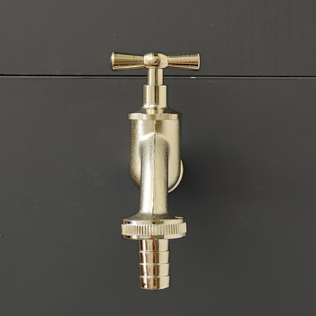 Campingverteiler mit Wasseranschluss 4x230V CEE Campingsäule Stromverteiler Doktorvolt FI/LS DV-4612