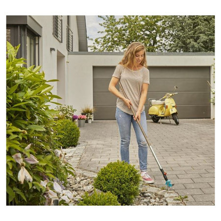 Gardena Combisystem-2in1 Fugenkratzer Unkrautkratzer zum gründlichen Entfernen von Wildkraut und Moos 03607-20