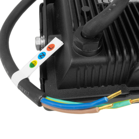 LED Außenstrahler 20W GTV Flutlicht schwarz IP65 Außenwandstrahler 1600lm GT-GCX20W-40